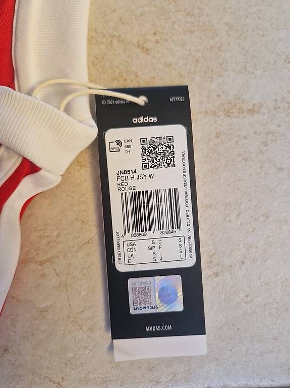 Canottiere & Pantaloni: Fc Bayern München Trikot 25/26 – Usato da Bernhardzell venduto da DEN74