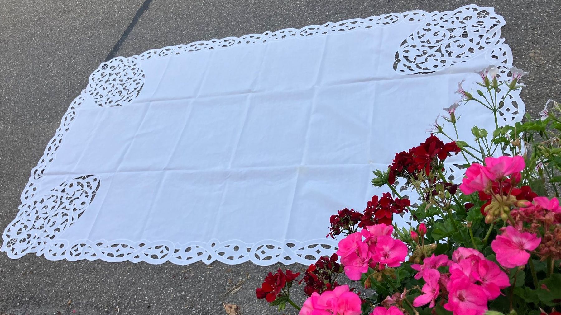 Altra biancheria da tavola: Nappe ancienne 220 cm Tischdecke – Usato da St-Cierges venduto da LeRegain