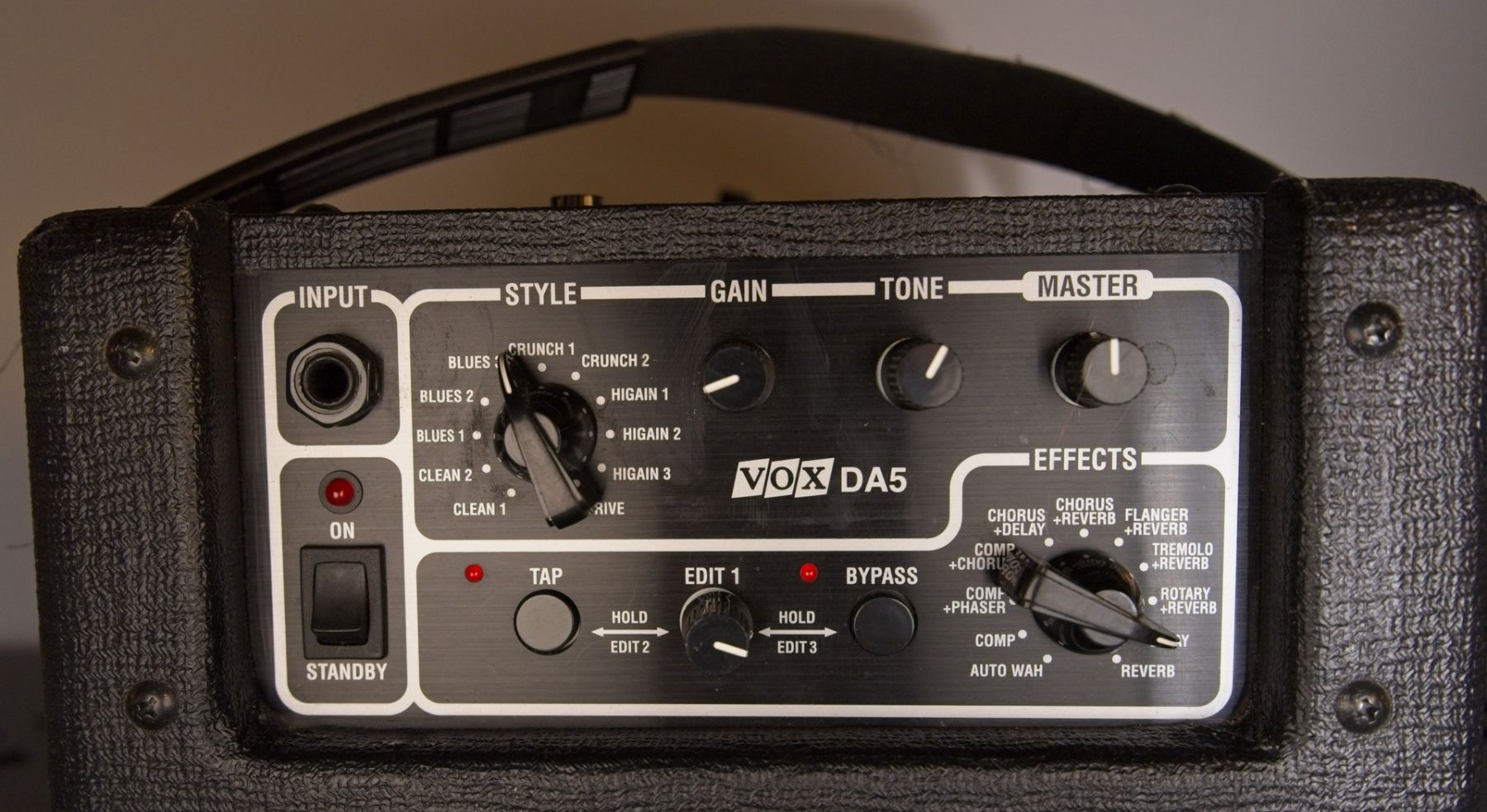 Vox Amplificatori: VOX DA5 Battery powered compact guitar amp built-in effects – Usato da Linden venduto da gra_tg2g 2