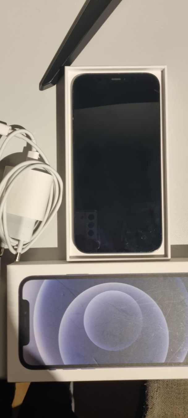 Telefoni: iPhone 12 64GB – Usato da Luzern venduto da sto_5kn2 8