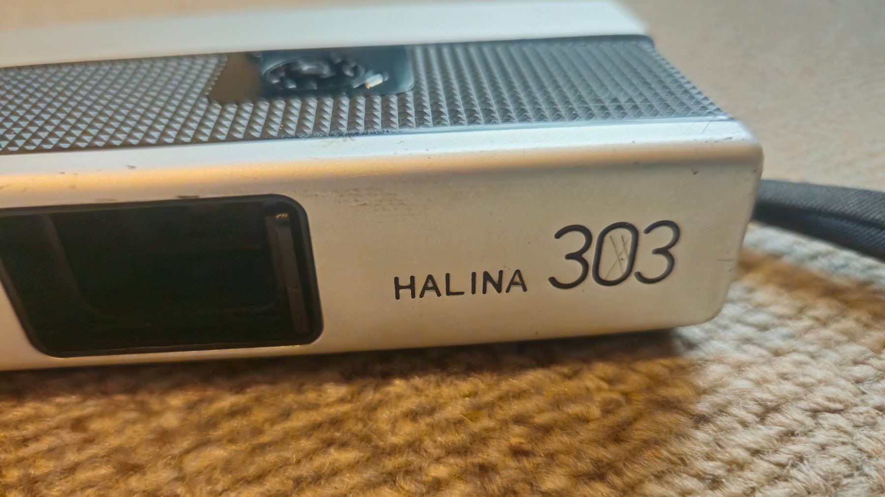Kamera: Kompaktkamera Halina 303 silber – Gebraucht aus Suhr von Jensdetlef 4