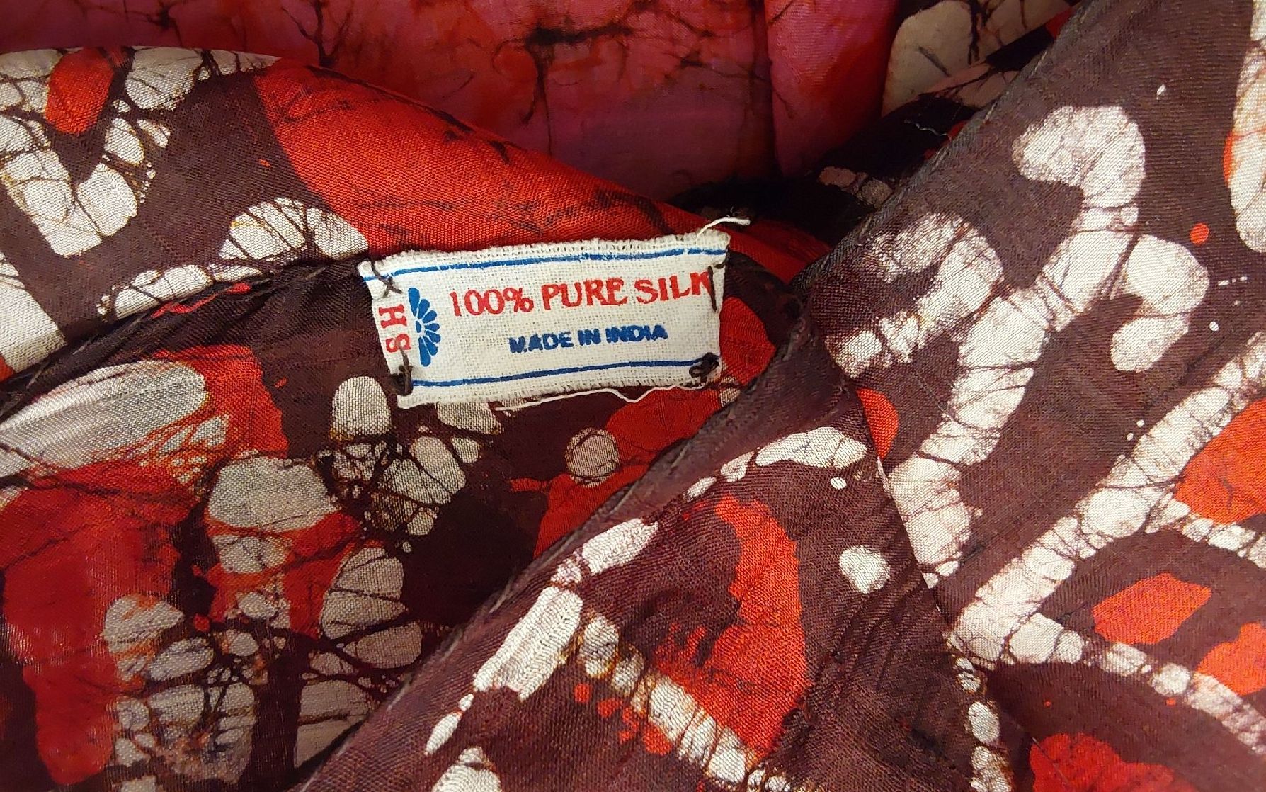 Foulard & Sciarpe: Seidenfoulard quadratisch – Usato da Köniz venduto da scopello12 3