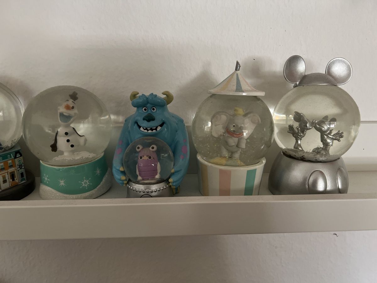 Disney Tutte le decorazioni: Walt Disney Schneekugeln Set – Usato da Allschwil venduto da Collector.Shop.Swizz 2