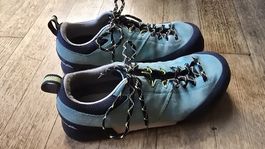 Scarpa KALI PE WMN Zustiegsschuhe, Grösse 41.5 blau