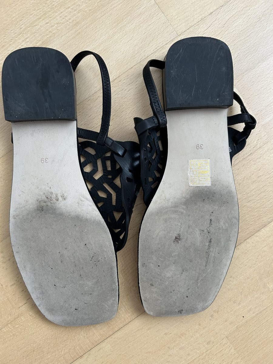 Marc Cain Scarpe da donna: Sandale Flip-Flop schwarz Marc Cain Gr. 39 – Usato da Reinach BL venduto da meinstil 3