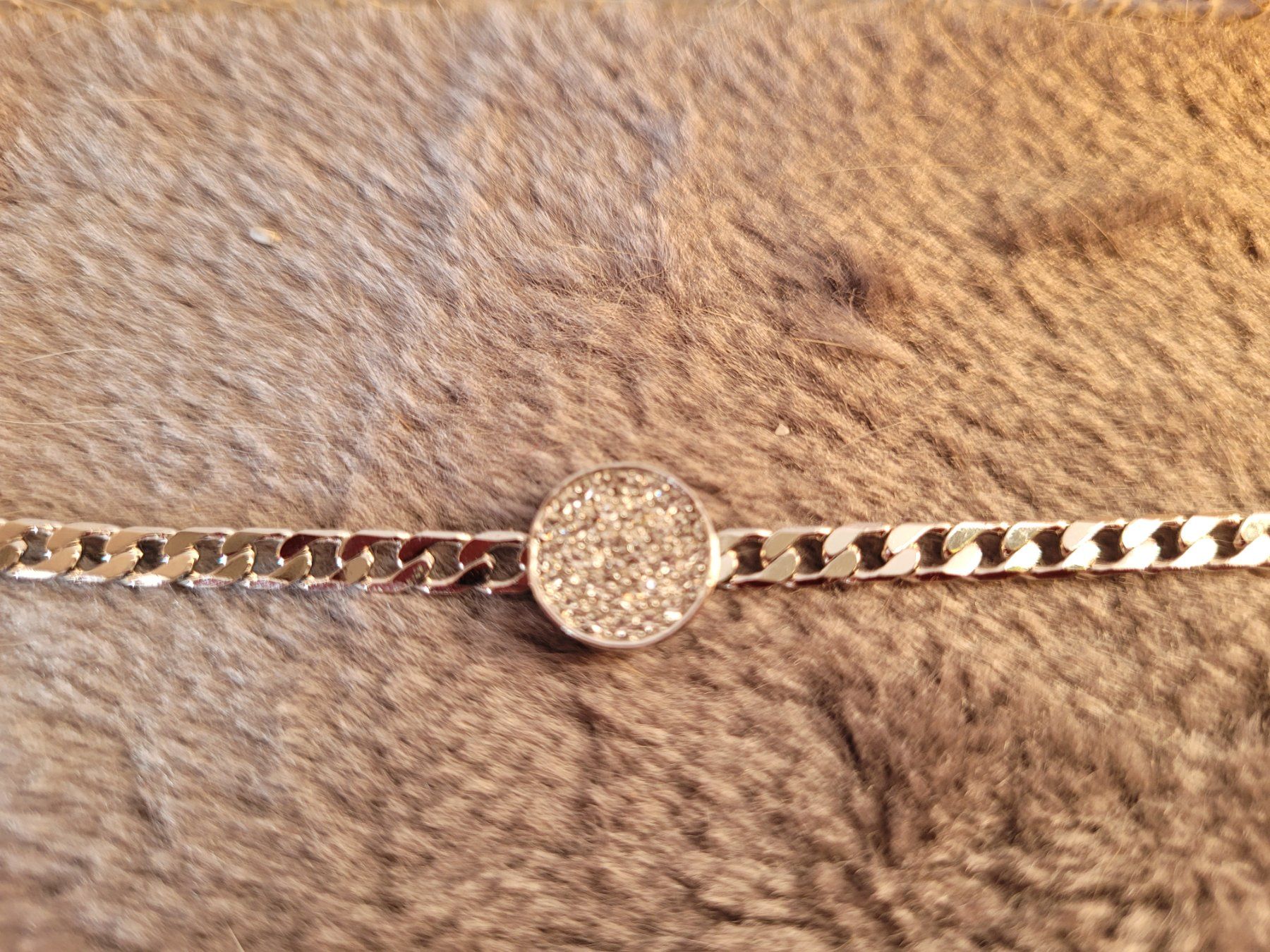 Bracciali & Braccialetti: Silberfarbenes Armband mit Strass – Usato da Zollikofen venduto da WhiteCat