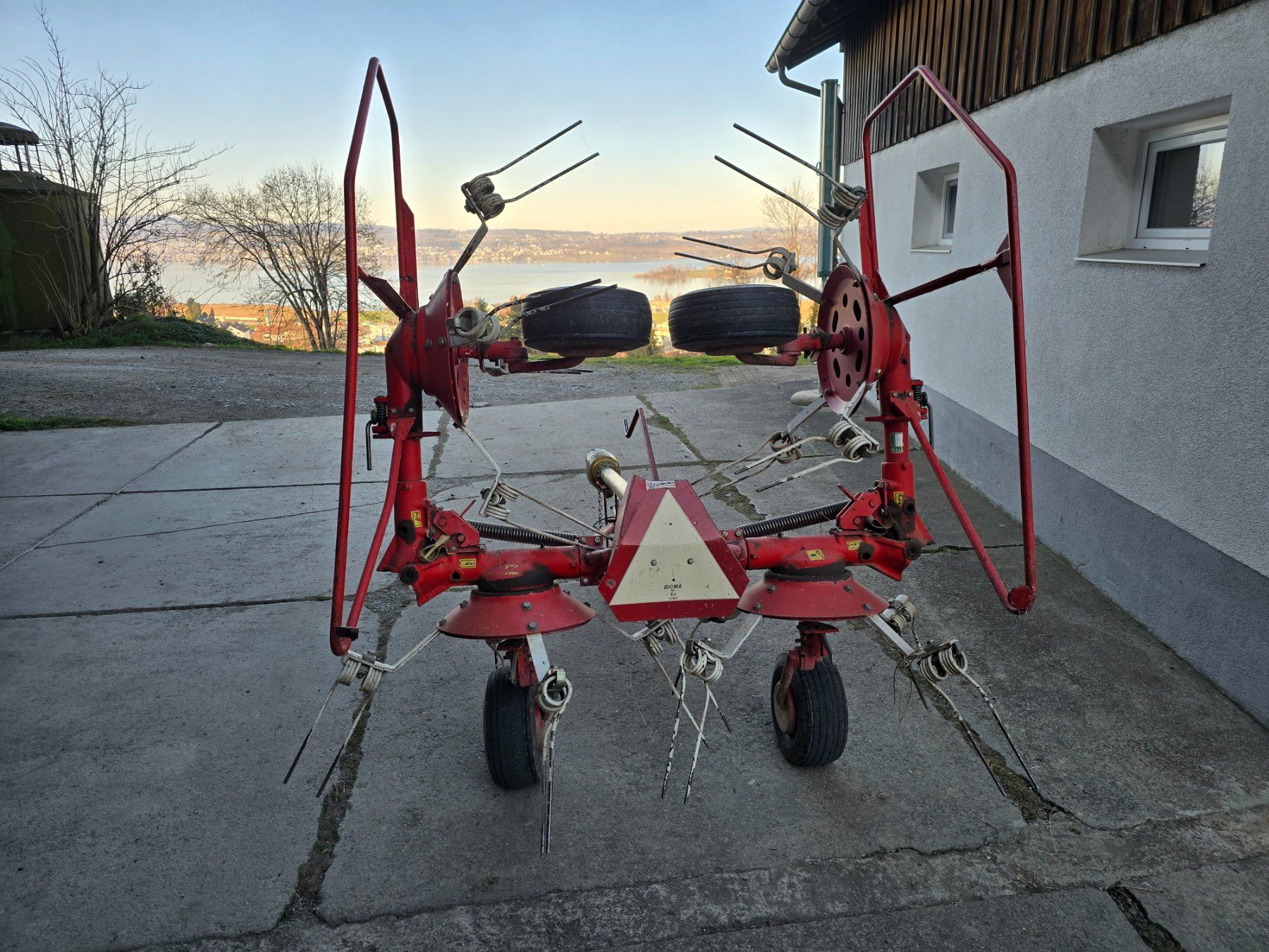 Toutes les machines: Kreiselheuer - Pöttinger – D'occasion à Pfäffikon SZ par kuz05 4