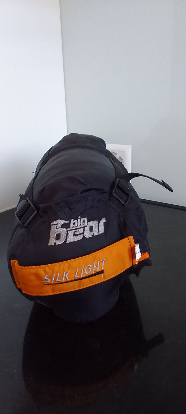Sacs de couchage: Big Bear Seiden Schlafsack – D'occasion à Männedorf par cosmic03