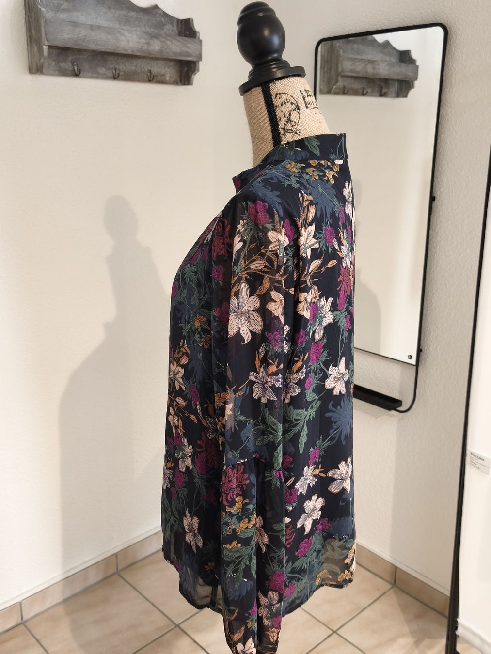 More & More Camicette: More&More Bluse Gr. 40 mit Blumenmuster, Herbst Top! – Nuovo (secondo la descrizione) da Emmetten venduto da SecondhandSiska 1