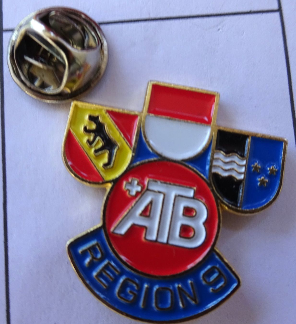 Plaketten & Abzeichen: Pin A T B  Bern, Solothurn Aargau Region 9 – Gebraucht aus Utzenstorf von BUtter81