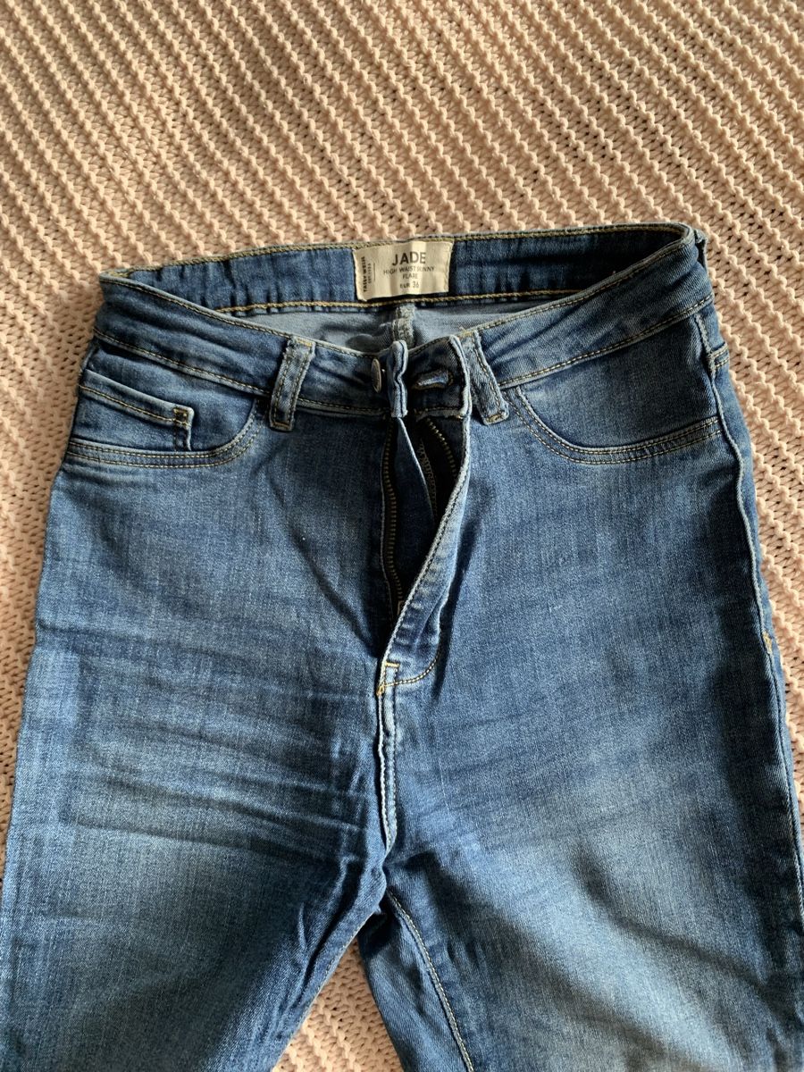 Jeans: Jeans évasé – Usato da Montreux venduto da Izapeche811