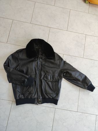 Original Vintage Fliegerjacke aus Leder mit Pelzkragen!