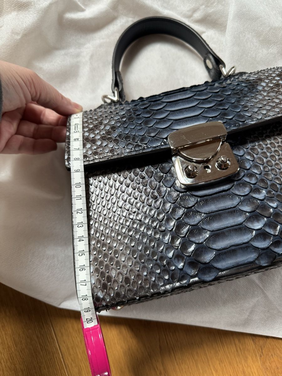 Taschen für Damen: Schicke Pythonleder Handtasche – Neu und originalverpackt aus Seon von noe_zz6w 8