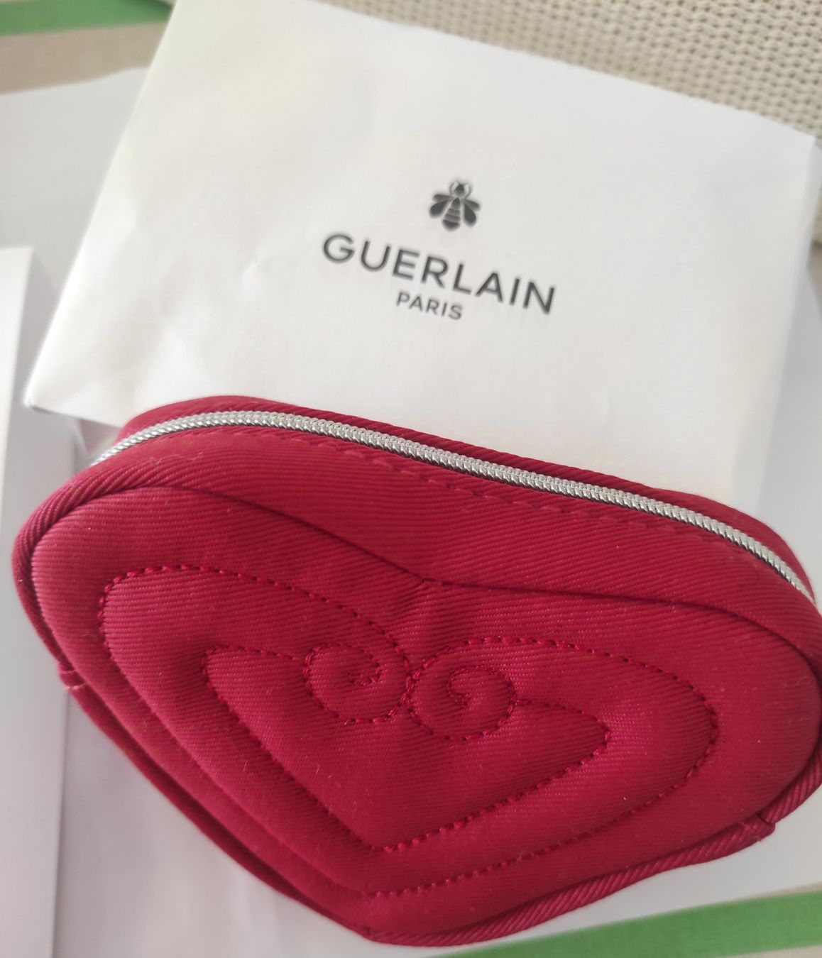 Guerlain Trousses de maquillage: Lot trousses de Guerlain – Neuf avec emballage d'origine à Renens VD par cla_7zv5 4
