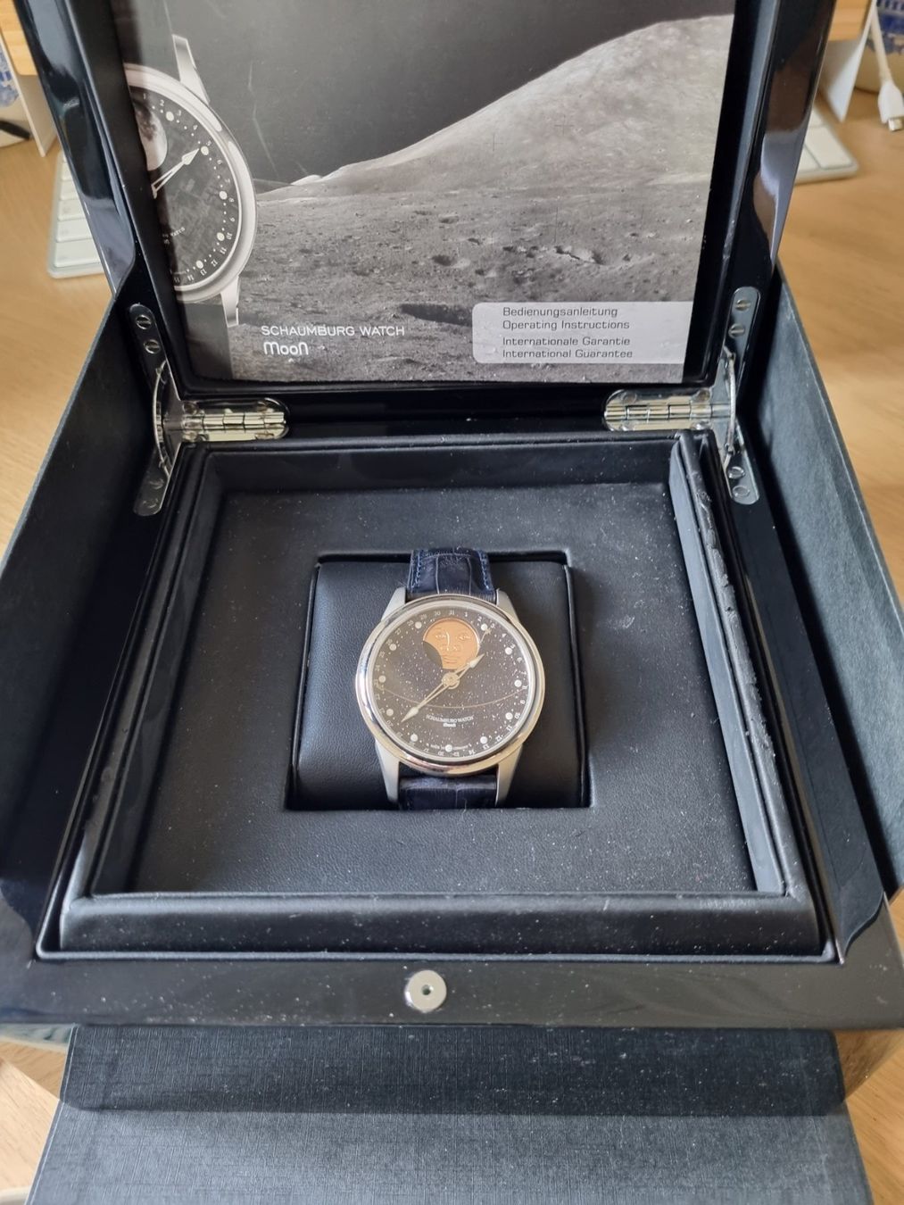 Orologi: Uhr Schaumburg Moon Galaxy handmade Watch – Usato da Bern venduto da Meper 1