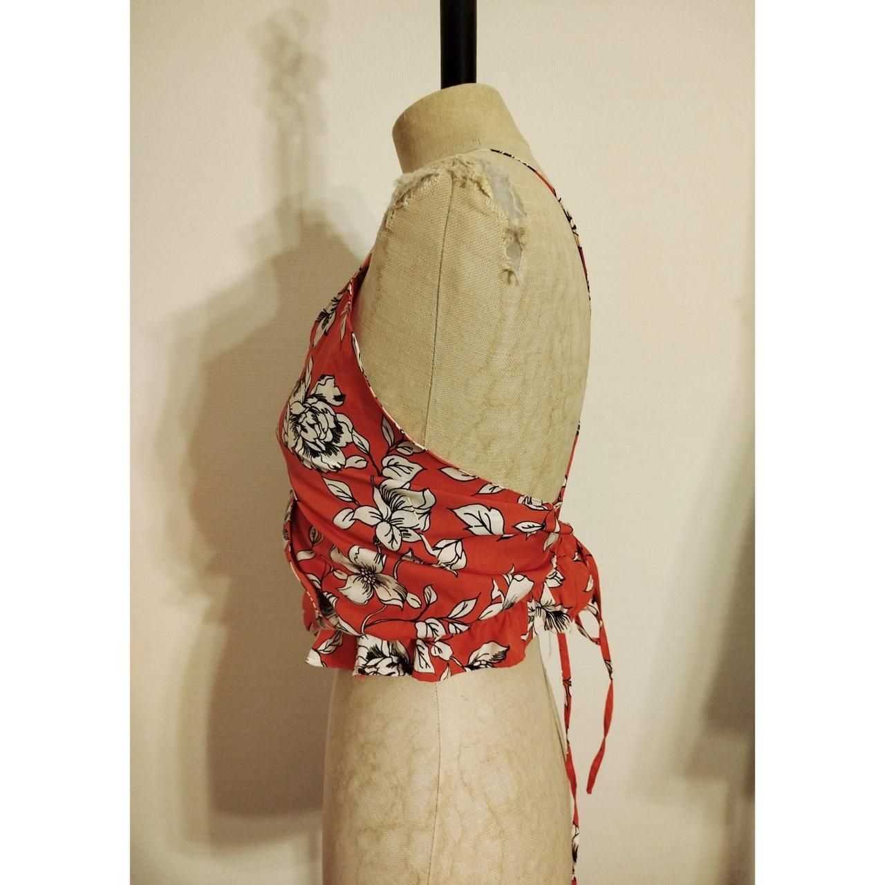 Top: Sommertop, floral, geschnürt – Usato da St. Gallen venduto da jbu_ns6v 1