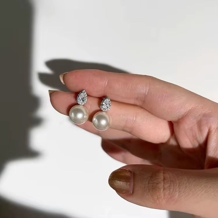 Orecchini pendenti & Orecchini a lobo: Boucles d’oreilles Perla – Nuovo e nell'imballaggio originale da St-Maurice venduto da Sandrinette123 2