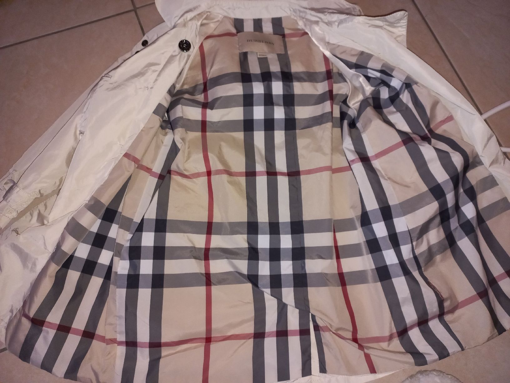 Burberry Giacche & Cappotti: Manteau Burberry 104 – Usato da Ovronnaz venduto da Ma-94-hey 3