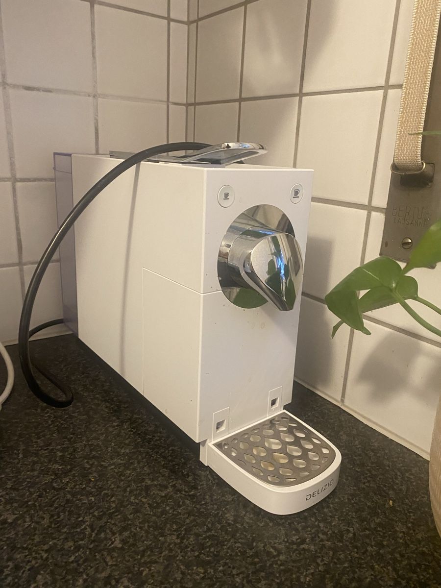 Delizio Kaffeemaschinen & Espressomaschinen: Delizio Machine à café – Gebraucht aus Lausanne von Molecule11