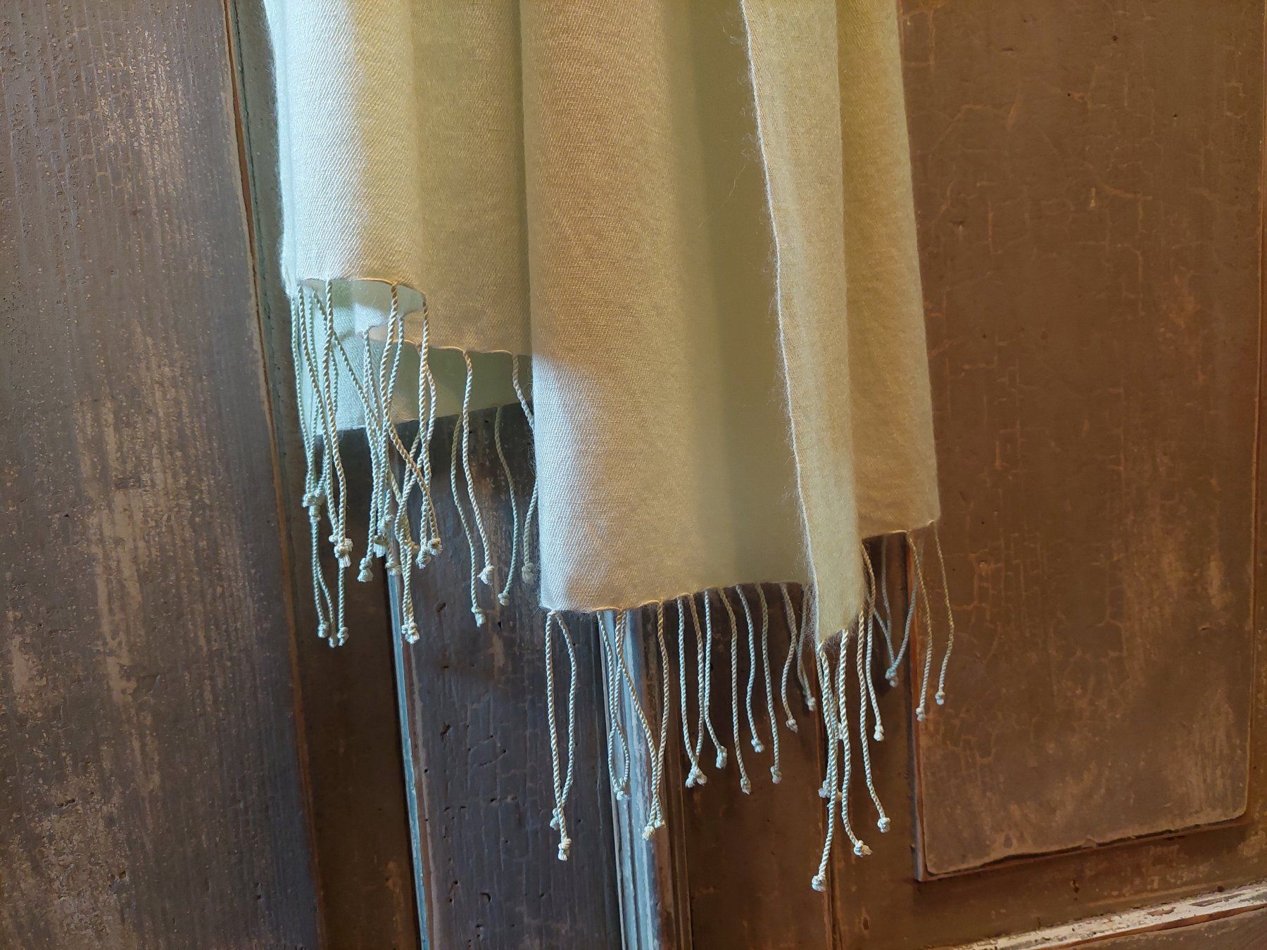 Foulard & Sciarpe: Luxus Schal . mint 48x190 – Nuovo e nell'imballaggio originale da Besenbüren venduto da teluride89 1