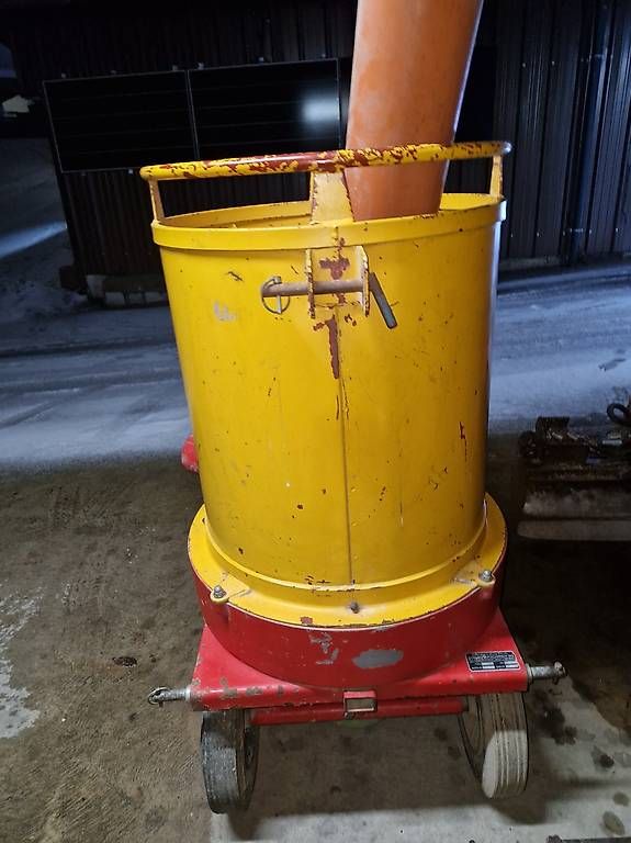 Häcksler: Strohhäcksler, Stromühle – Gebraucht aus Hergiswil LU von 88winu 3