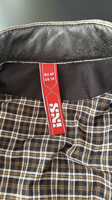 IXS Vestes: Motorradjacke IXS Leder – D'occasion à Sursee par Pascal_Unt 2