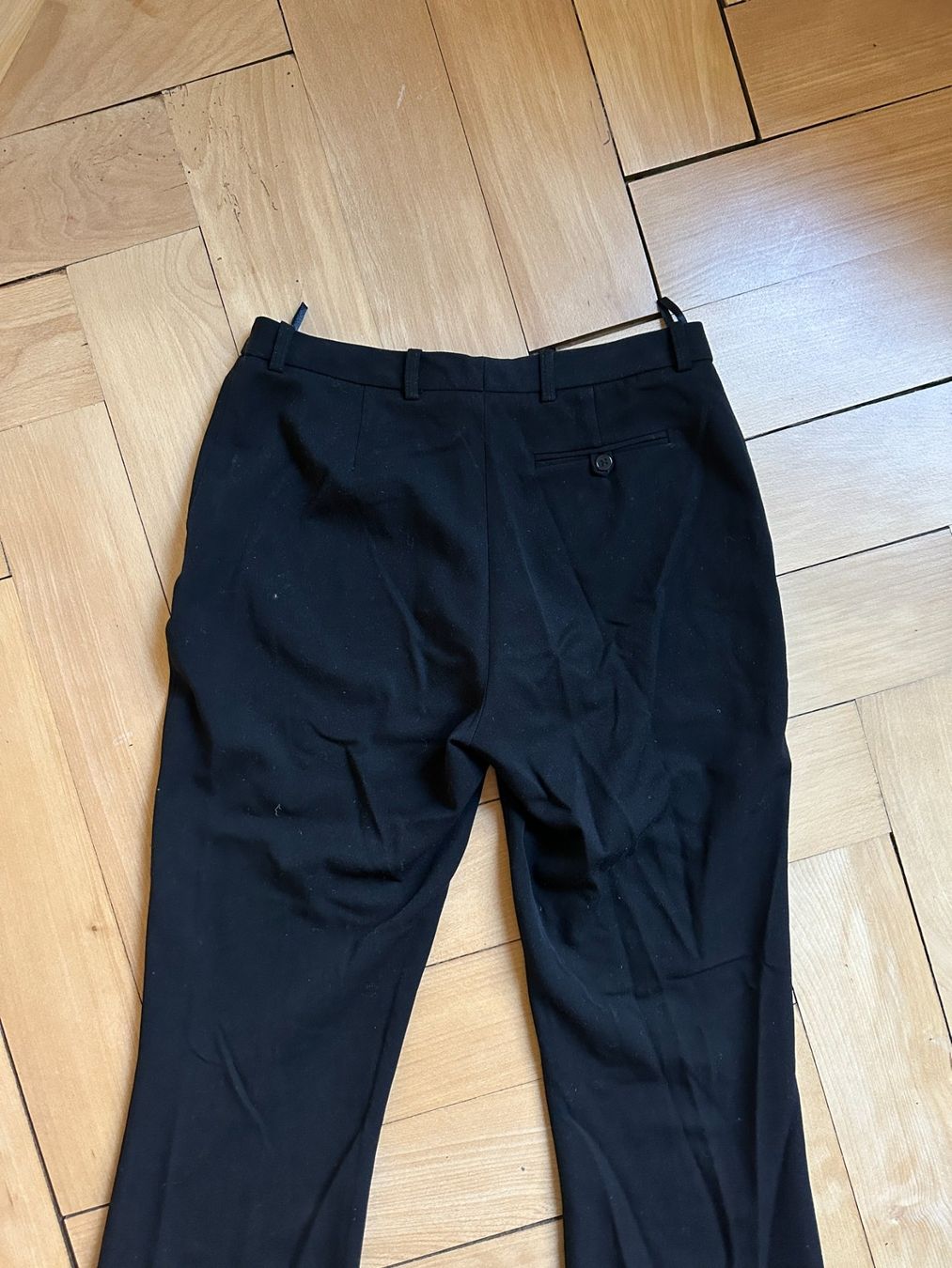 H&M Pantaloni: HENNES - Hose schwarz 38 – Usato da Zürich venduto da Diazaio 2
