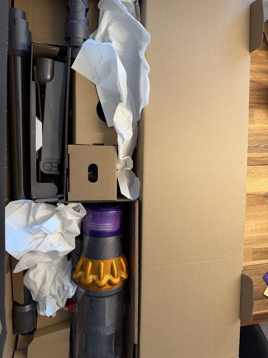 Dyson Aspirateurs & Accessoires: Dyson V15 Detect Absolute – D'occasion à Giswil par Aleallin9 1