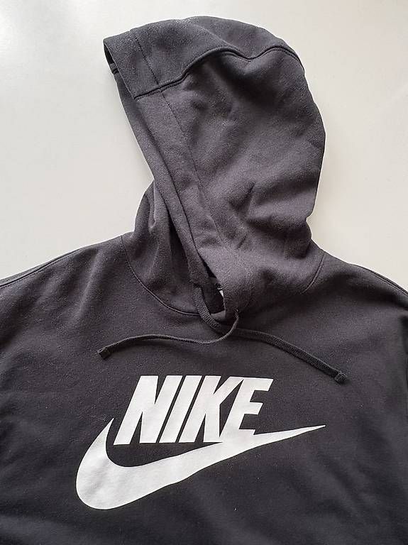 Maglioni & Felpe: Nike Hoodie neu – Usato da Basel venduto da jan_k9cz 1