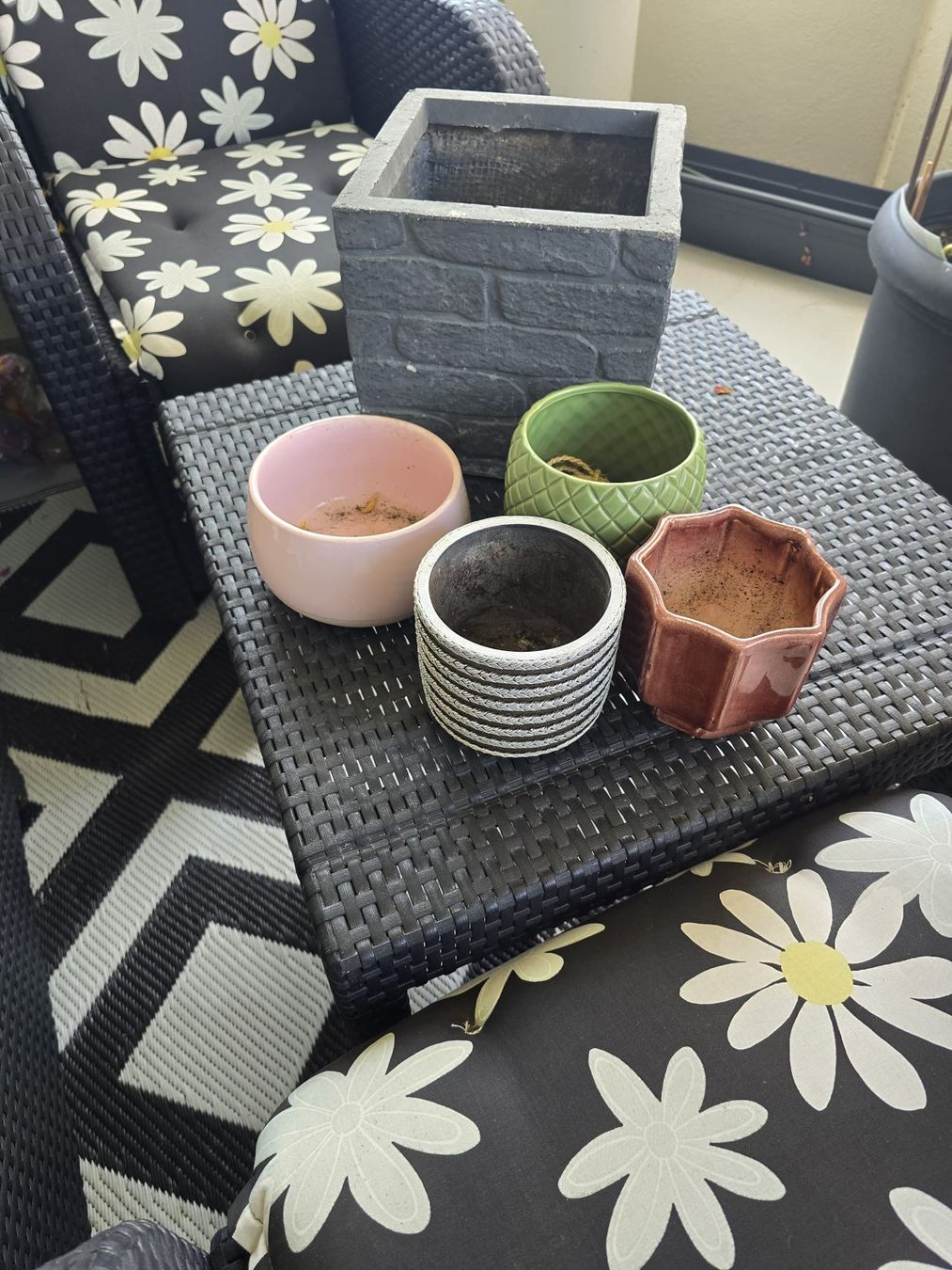Pots de fleurs: Diverse Blumentöpfe, Topfset für Garten oder Balkon 🪴 – D'occasion à Reiden par Gan-Dra