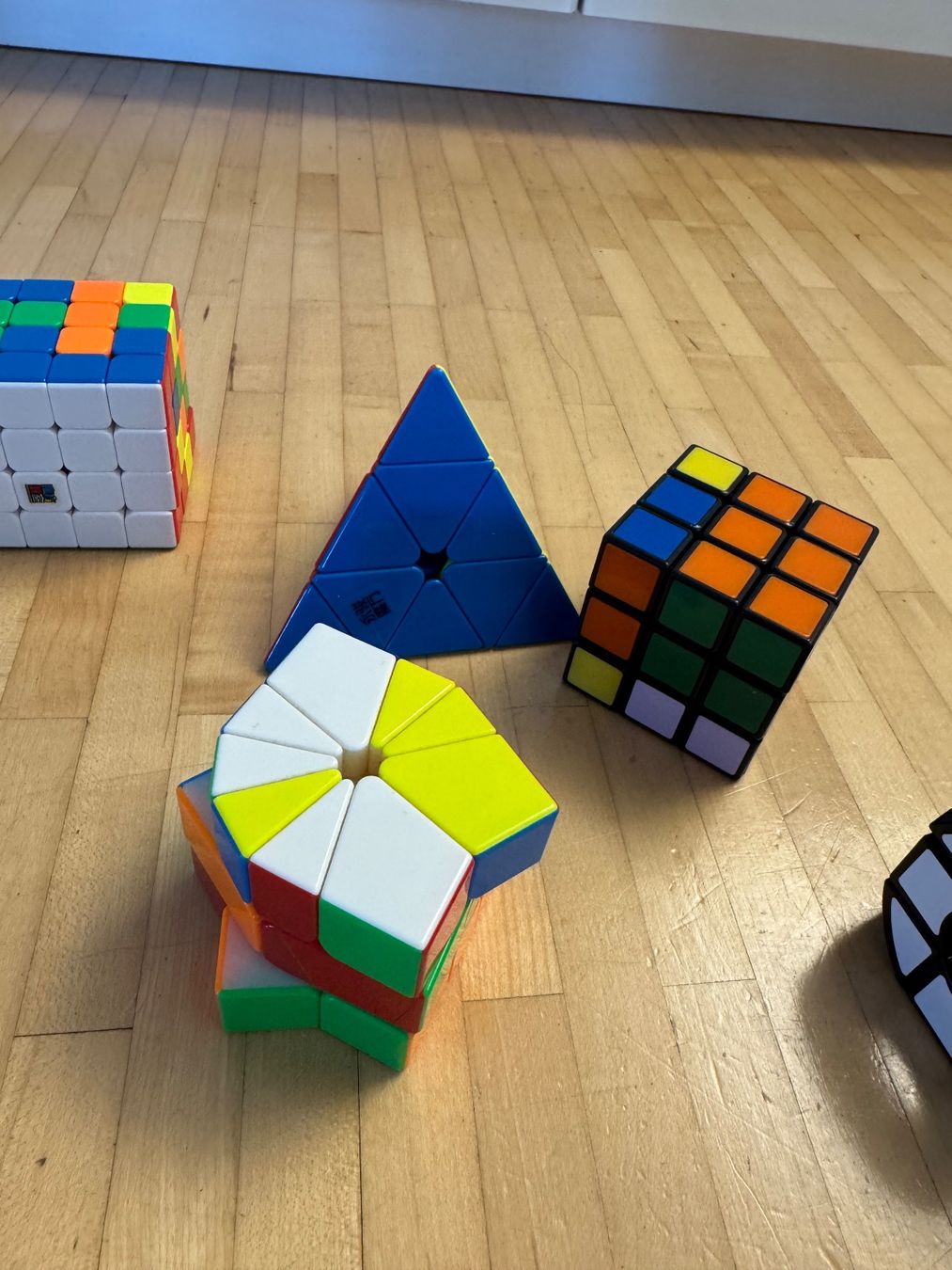 Spiele: Rubiks Cube - Set – Gebraucht aus Kestenholz von cvx_889vv 3