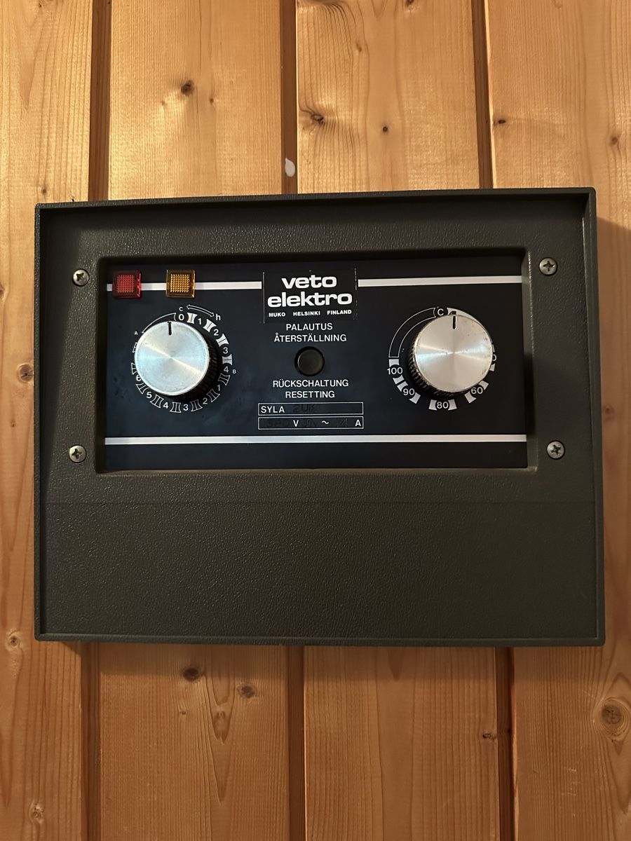 Sauna & Accessori: Sauna cabin with Veto Elektro control panel good condition – Usato da Altdorf UR venduto da Lisafabris 2