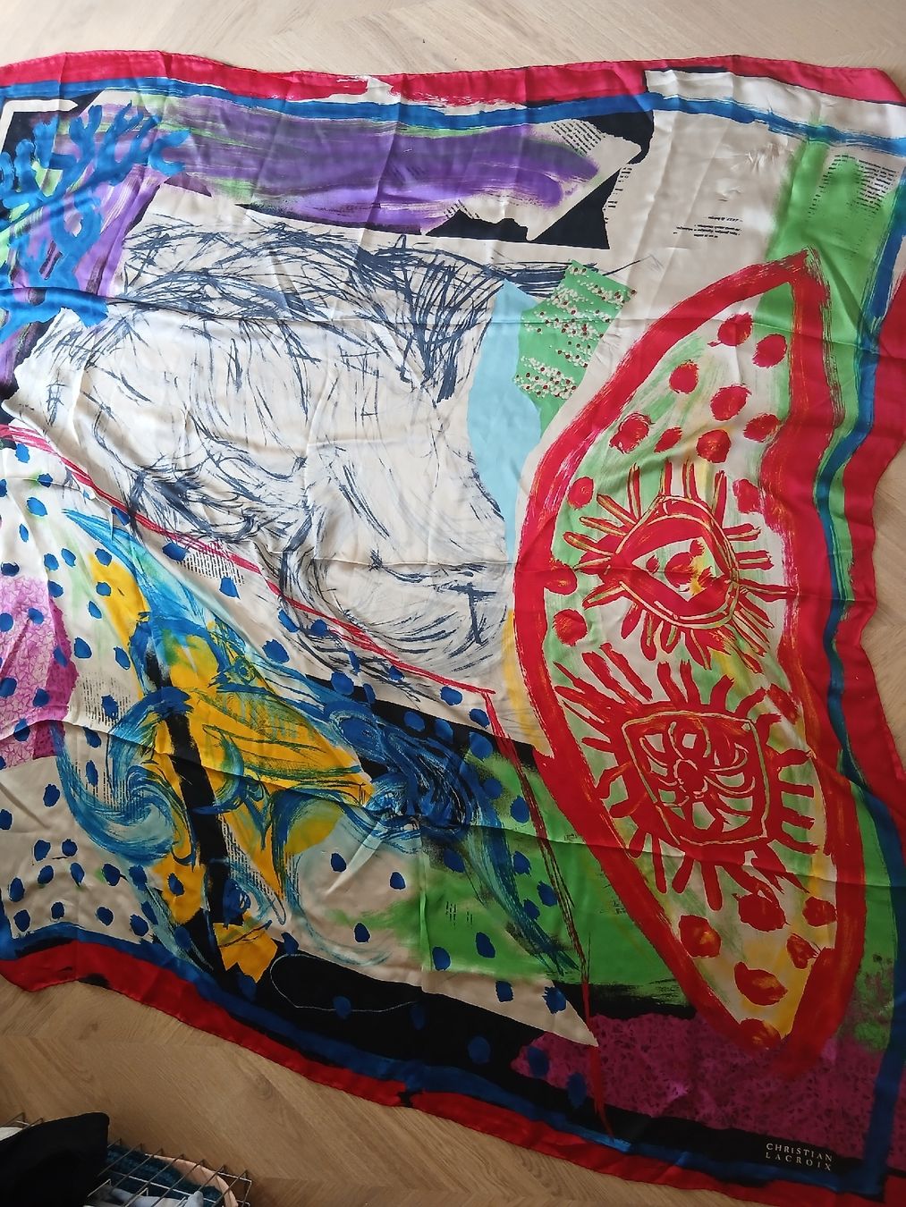 Christian Lacroix Foulard & Sciarpe: Christian Lacroix Silk Square Scarf Large – Nuovo (secondo la descrizione) da Wil SG venduto da tre_g2l7 2