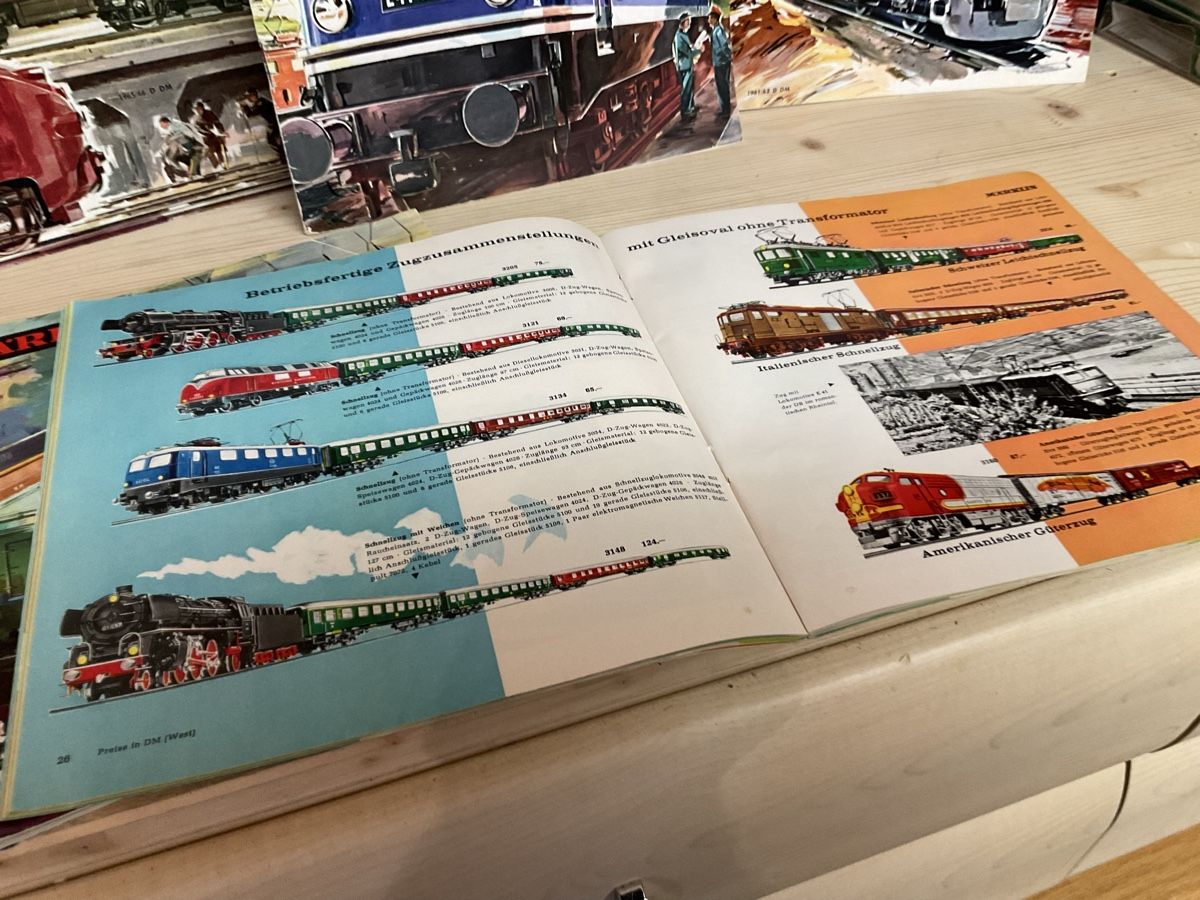 Märklin Trains électriques: Märklin Kataloge  – D'occasion à Wald ZH par Sbbemilio 5
