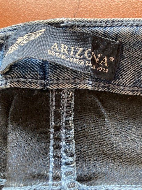 Arizona Jeans: Caprijeans – Neu (gemäss Beschreibung) aus Orselina von Vrenegonde 2