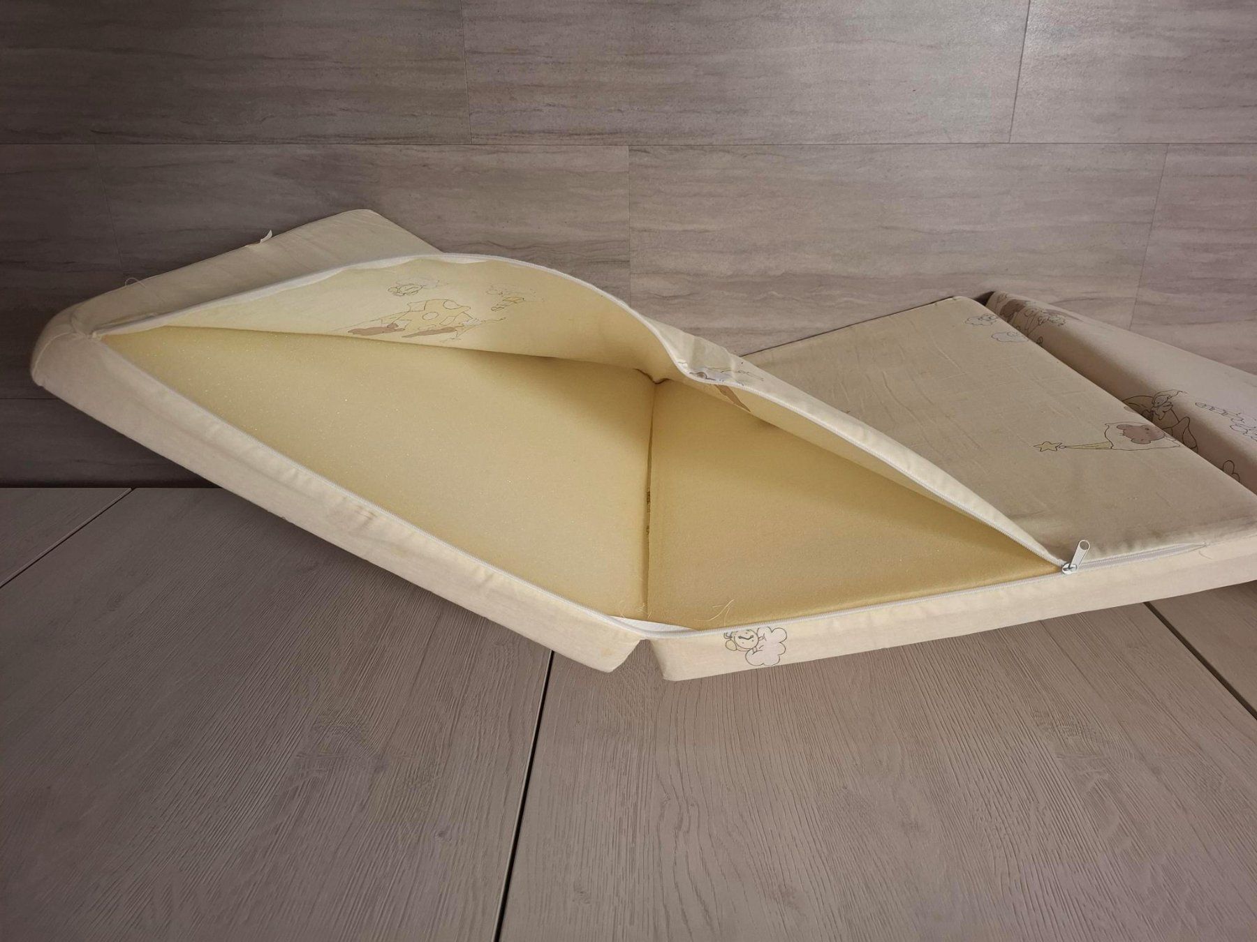 Materassi: matelas pour lit de bébé – Nuovo (secondo la descrizione) da Porrentruy venduto da Piquetix 1