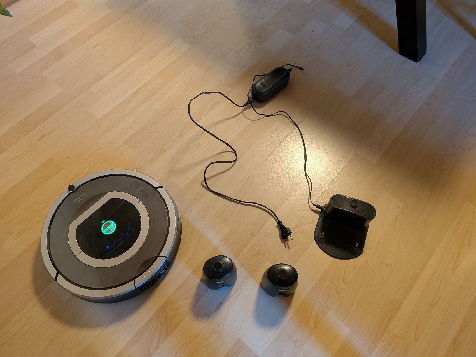 Staubsauger & Zubehör: Staubsauger Roboter IRobot Roomba – Gebraucht aus Langenthal von jufuh 1