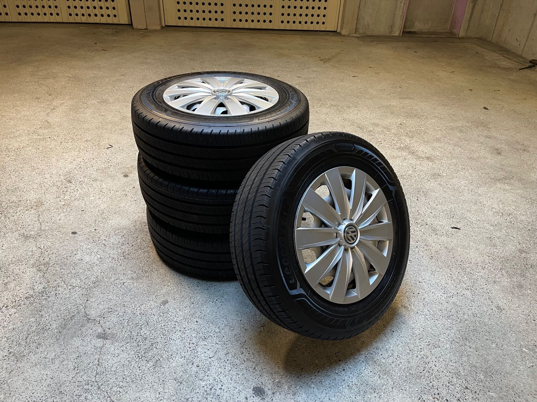 Volkswagen Felgen: 4Stk. Original 16 Zoll VW Sommerräder für T5,T6,T6.1 – Neu (gemäss Beschreibung) aus Grenchen von Swiss2540