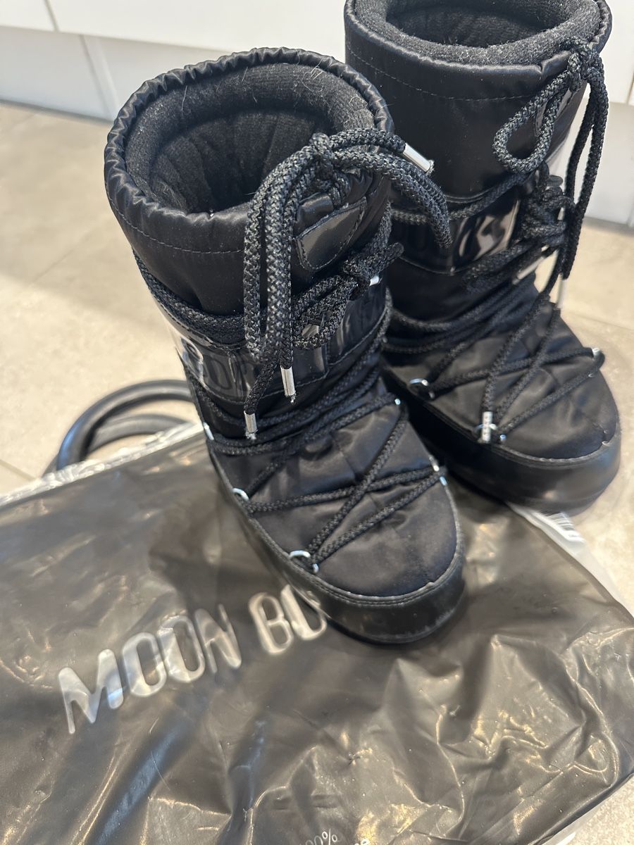 Moon Boot Scarpe per ragazzi: Snowboots MOON BOOT – Usato da Rickenbach b. Wil venduto da iah_pg6d