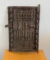 Handgeschnitzte Dogon-Speichertür Mali, Westafrika 41x62cm