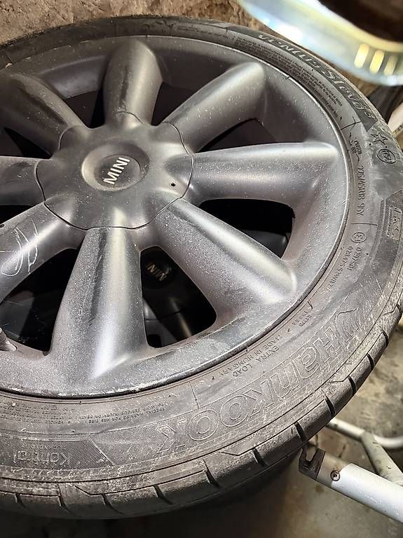 Pneumatici & Ruote complete: Roue mini countryman 225 / 45 R18 – Usato da Le Locle venduto da unread