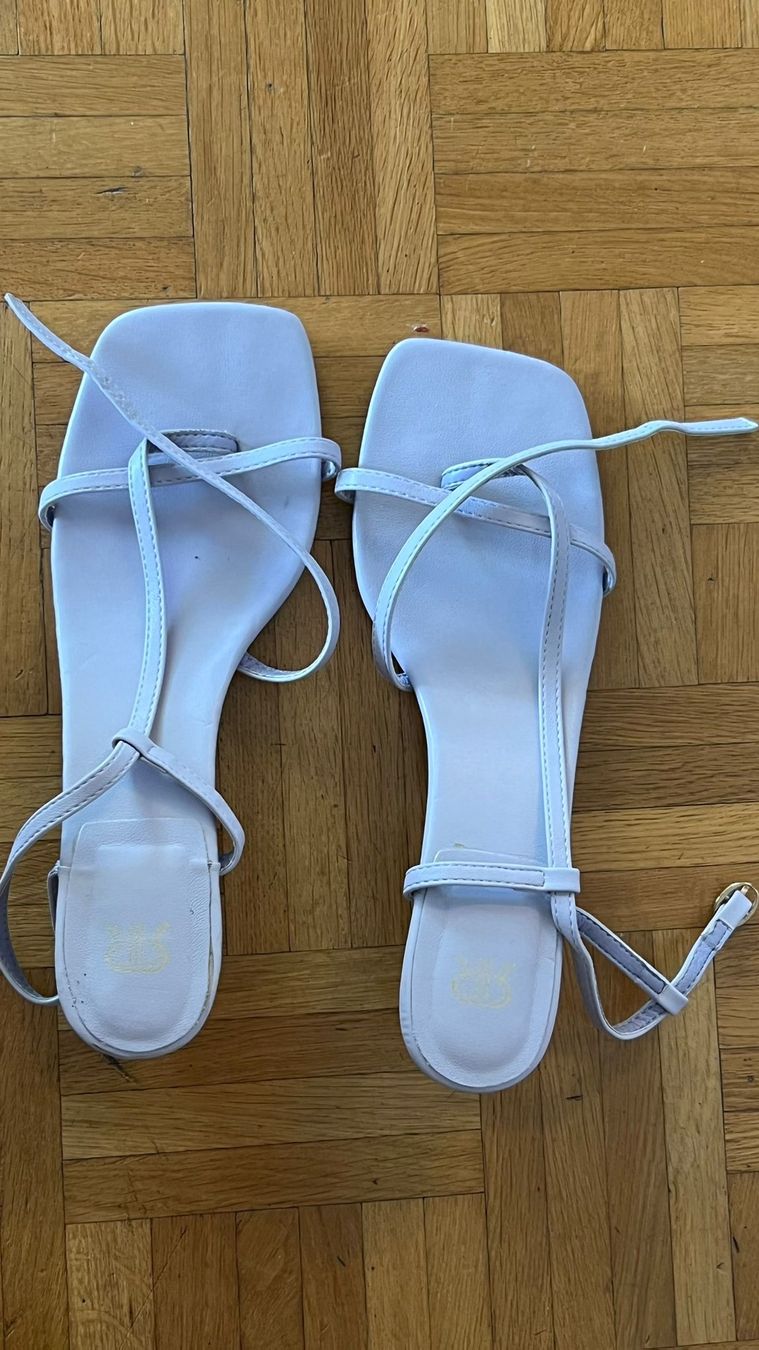 Carte da parati: Sandalen – Usato da Zollikon venduto da eur_p7wf 2