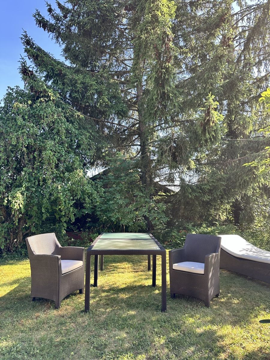 Dedon Set di tavolo e panche: Original Dedon Furniture Set – Usato da Uhwiesen venduto da CelineDior
