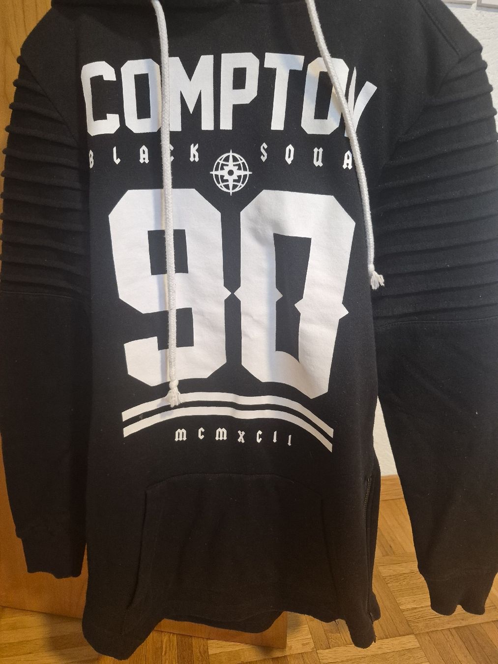 Pullover & Sweatshirts: Black Squad Pullover neuwertig Grösse XS, SCHWARZ – Neu (gemäss Beschreibung) aus Belp von jul_56lk