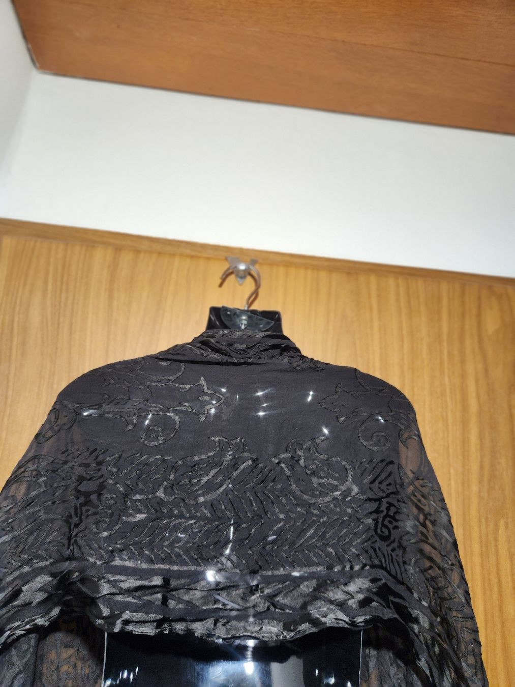 Esprit Foulards & écharpes: Écharpe   noire Esprit avec franges, chic – D'occasion à Niedergösgen par Eva2410 2