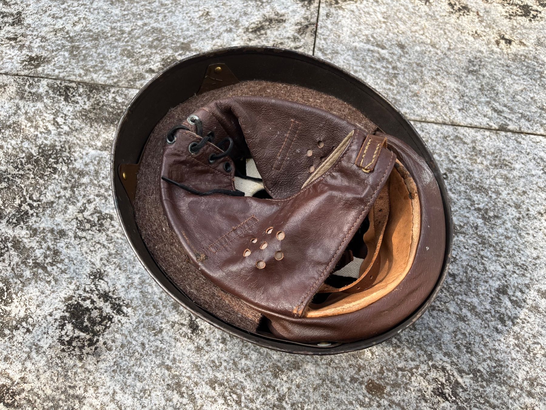 Uniformen & Effekten: Stahlhelm WW2 Britisch – Gebraucht aus Bottmingen von Puffsack 1
