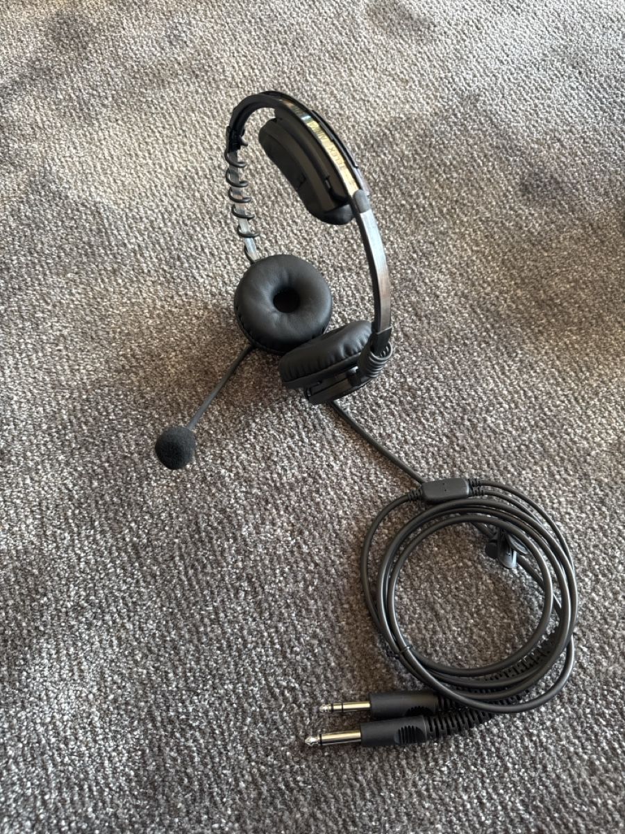 Cuffie: Telex Airman 8+ Headset - neu - Inkl. Case! – Nuovo e nell'imballaggio originale da Oberwil b. Zug venduto da Safouh 4