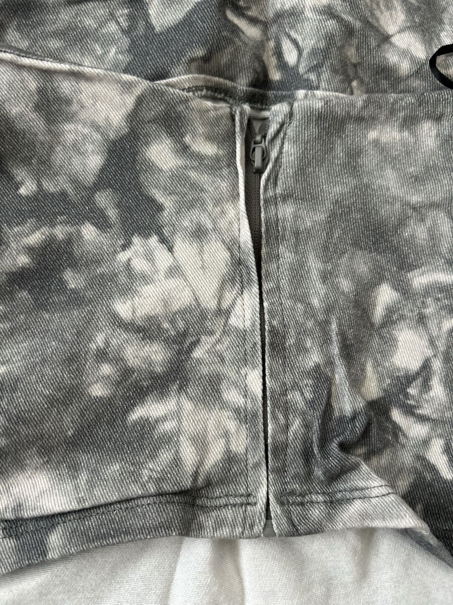 H&M Top: HM Tie-Dye Top | Gr. M – Nuovo (secondo la descrizione) da Kloten venduto da lga_zy7n 1