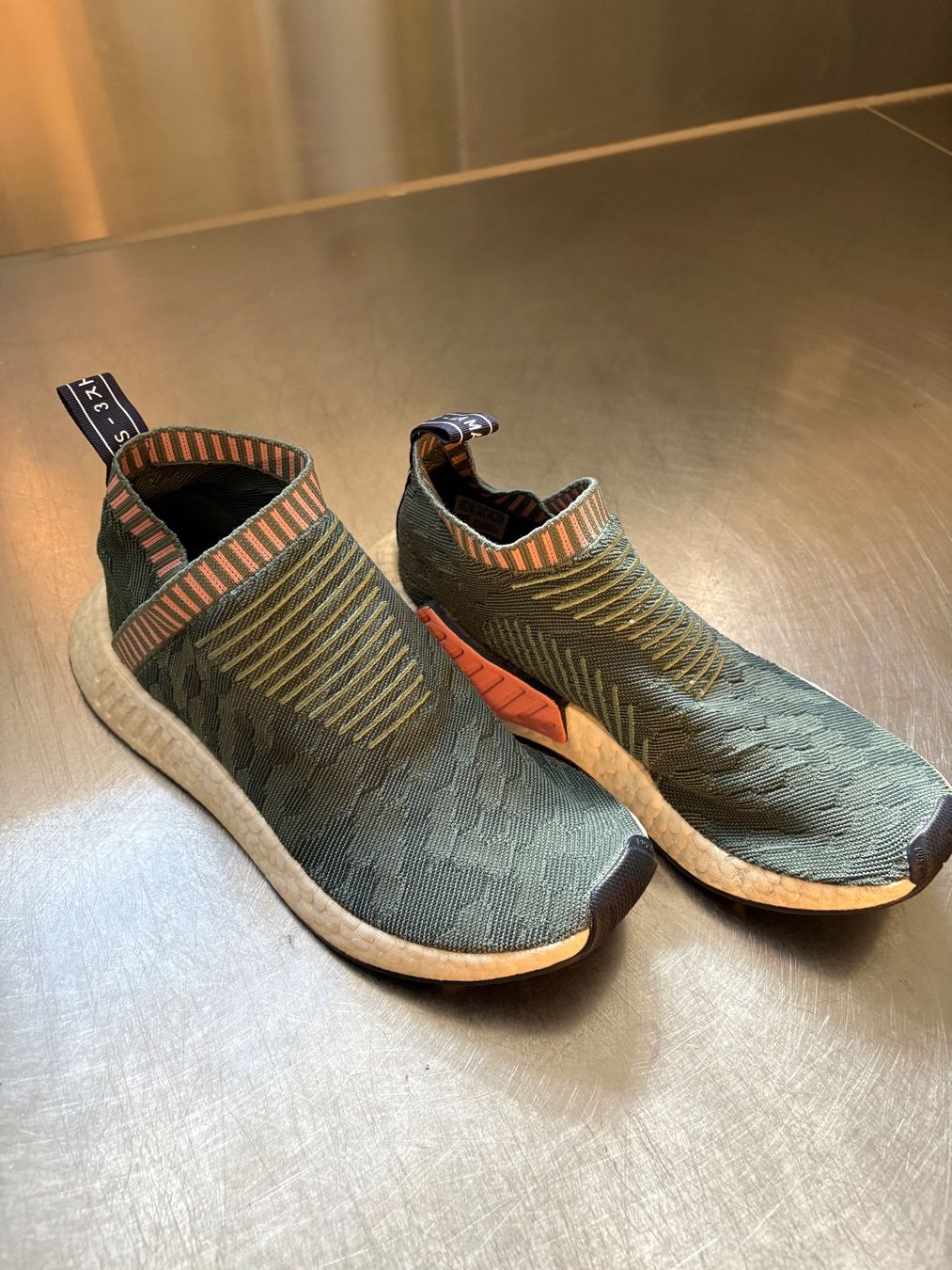 Chaussures femmes: Sneaker – D'occasion à Biel/Bienne par marlenef72