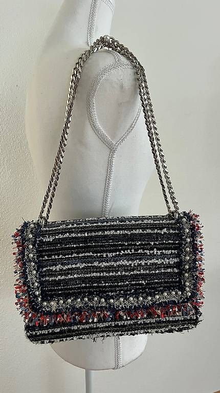 Borse da donna: Tasche silber/blau/rosa/weiss gestreift mit Perlen – Usato da Volketswil venduto da oli_l2zq